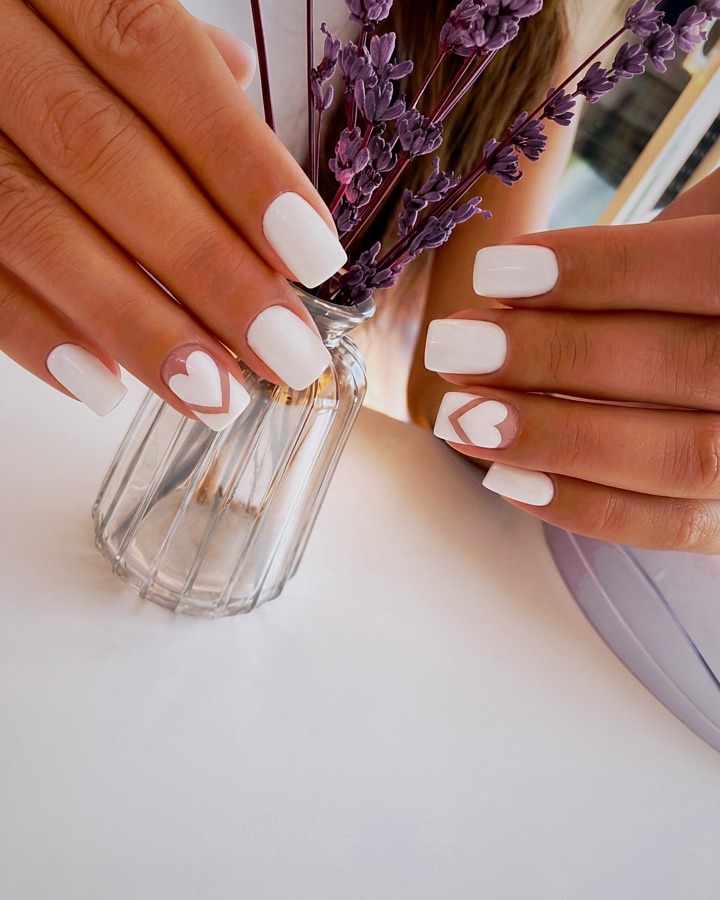 Beyaz kalpli nail art kare protez tırnak lavanta — Sora Suadiye nail menüsü